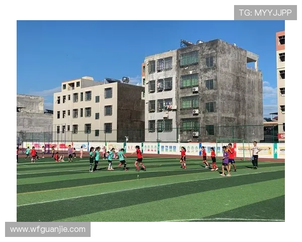 彩铅绘制足球明星全景图解让你领略绿茵场上的传奇风采